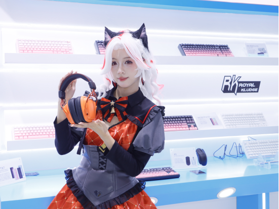 Product display with cosplayers
